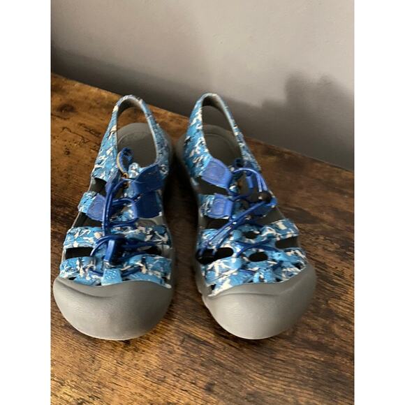 Keen Blue Water Shoes | Size 3 - Picture 3 of 7